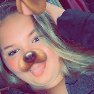 Meet your Posher, Abbie